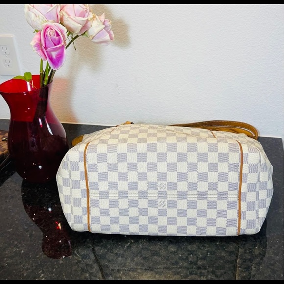 Louis Vuitton Damier Azur Totally MM - Picture 9 of 10